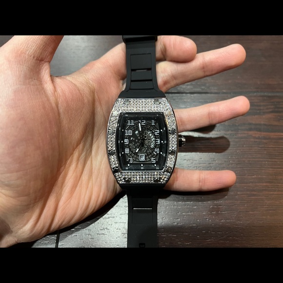 Mens diamond watch - Picture 3 of 5